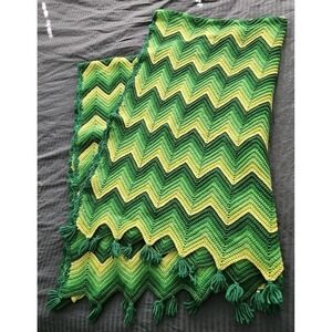 Vintage 1970s Afghan Chevron Zig Zag Pattern Crochet Blanket Throw Couch Twin
